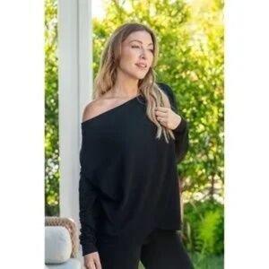 NEW JJ WINKS Sweater Weather Top in Black- SET THE TATA'S FREE!